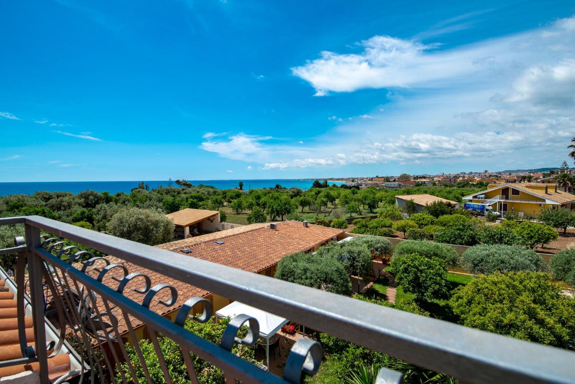 Villa Del Papiro Charme Apartments Avola Extérieur photo