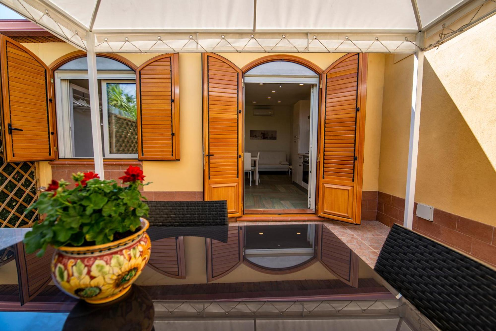 Villa Del Papiro Charme Apartments Avola Extérieur photo